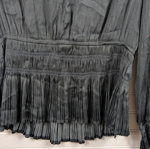 Catherine Malandrino Satin Blouse Gray Long Sleeve Smocked Peplum Waist Size PP - Picture 6 of 10